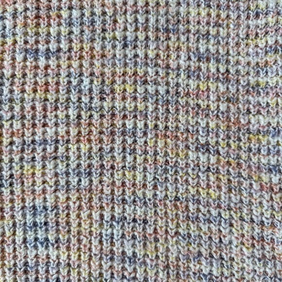 Hollister Women's Medium Speckled Waffle Knit Sweater - Picture 3 of 7